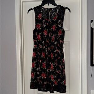 Forever 21 Floral Sleeveless Black Dress